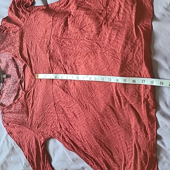 Jessica Simpson junior women's mesh trim with bell sleeve XL NWT BURGUNDY - Picture 8 of 10